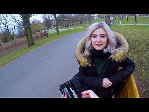 ❤️ Прогута врелу сперму странца за новац - пушење у парку од Еве Елфие ❤ Порно видео код нас ❤